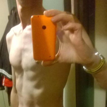 Recherche colocataire femme a peau clair